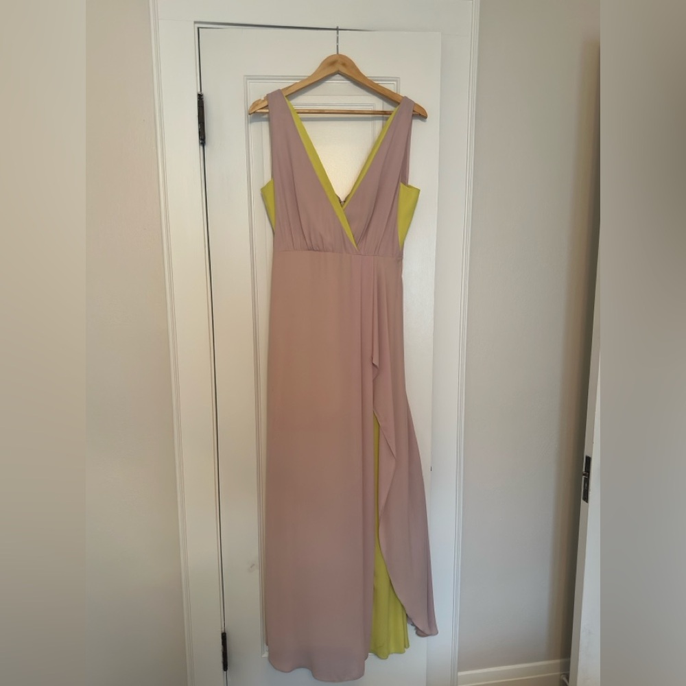 BCBGMaxAzria Two-Tone Sleeveless Dress size 6